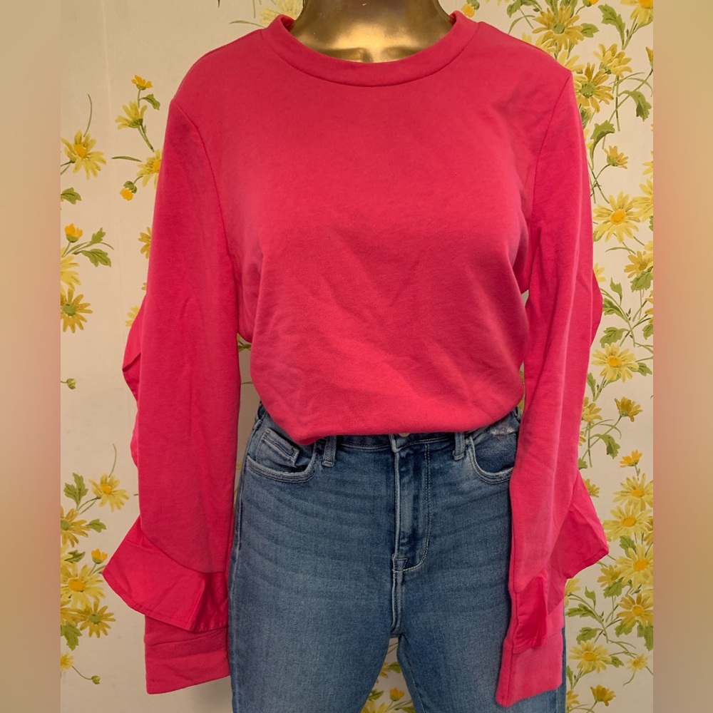 Runway sweatshirt in hot pink size M